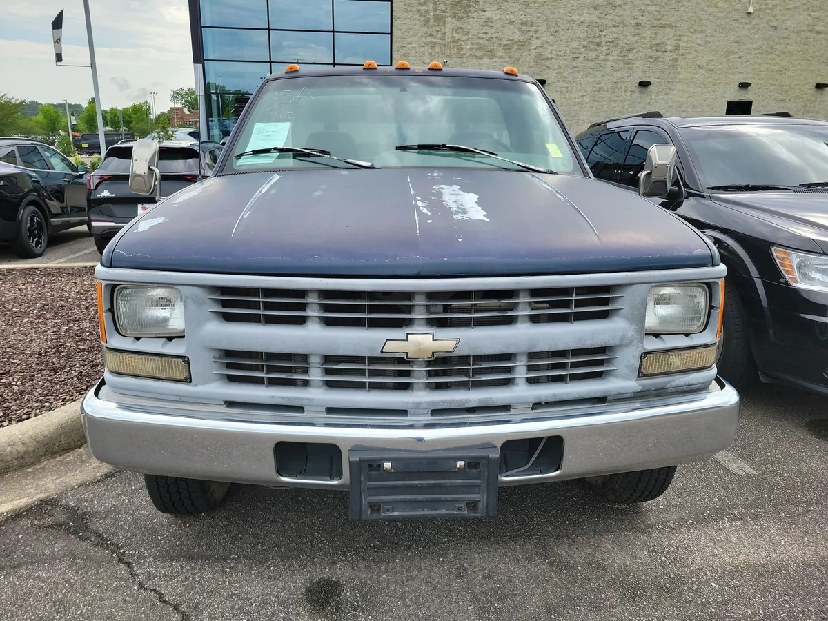 1995 Chevrolet C3500 Chassis Base (STD is Estimated) thumbnail 2