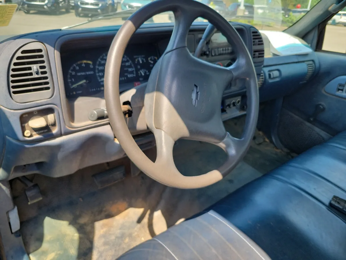 1995 Chevrolet C3500 Chassis Base (STD is Estimated) thumbnail 8