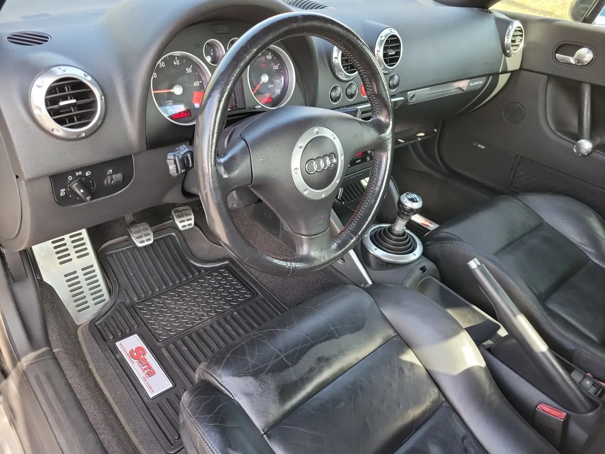 2002 Audi TT 1.8L thumbnail 4