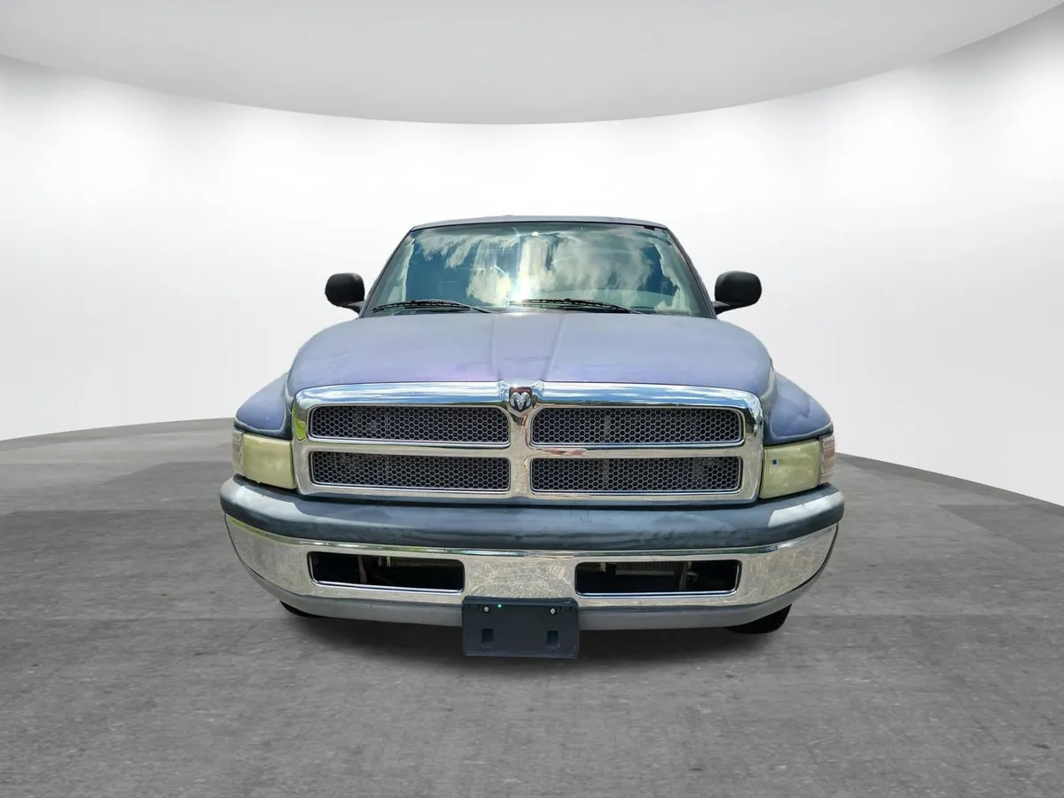 2002 Dodge Ram 2500 Chassis thumbnail 11