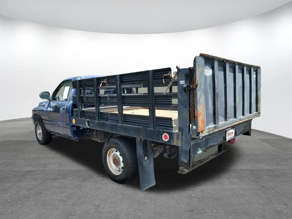 2002 Dodge Ram 2500 Chassis thumbnail 15