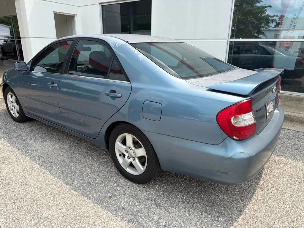 2002 Toyota Camry thumbnail 2