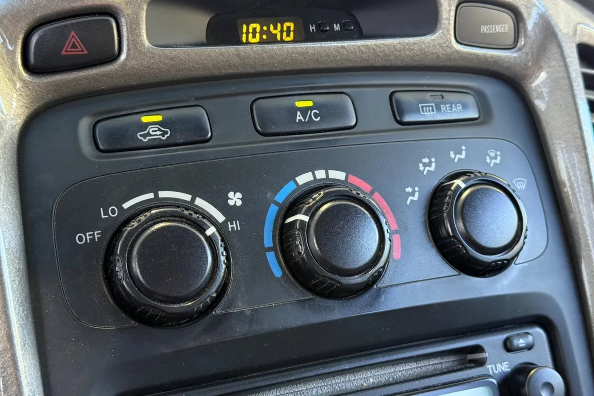 2003 Toyota Highlander thumbnail 24