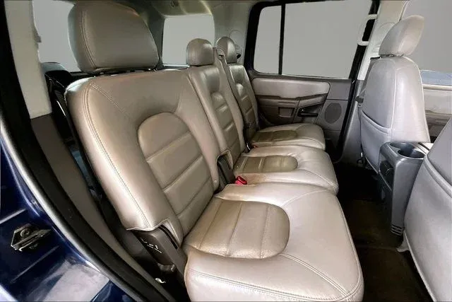 2005 Ford Explorer XLT thumbnail 19