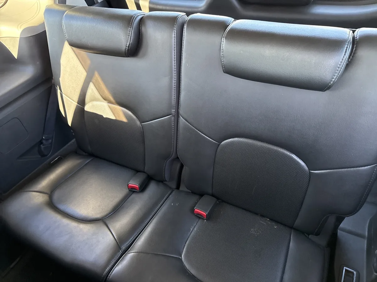 2008 Nissan Pathfinder SE thumbnail 12