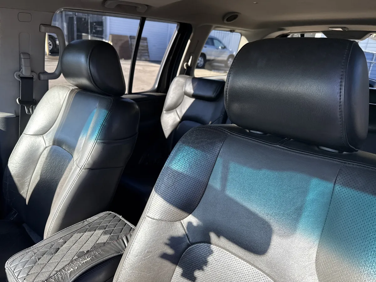 2008 Nissan Pathfinder SE thumbnail 6