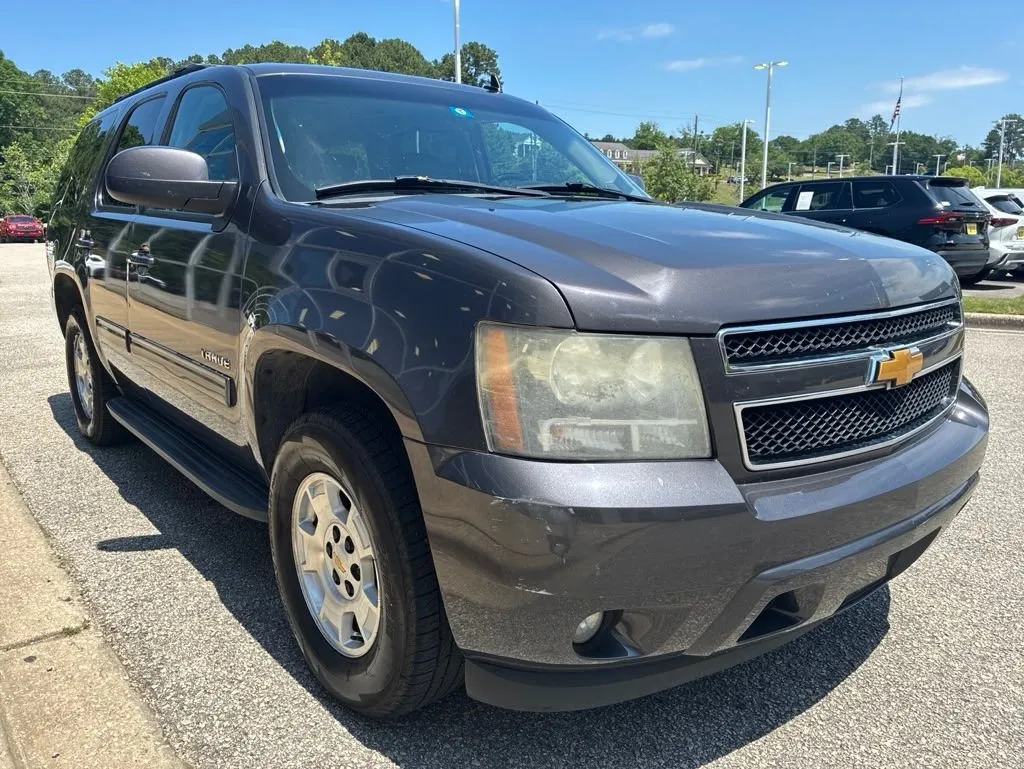 2010 Chevrolet Tahoe LT thumbnail 4