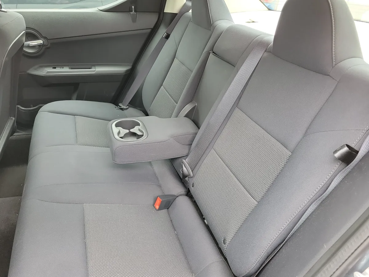 2010 Dodge Avenger SXT thumbnail 12