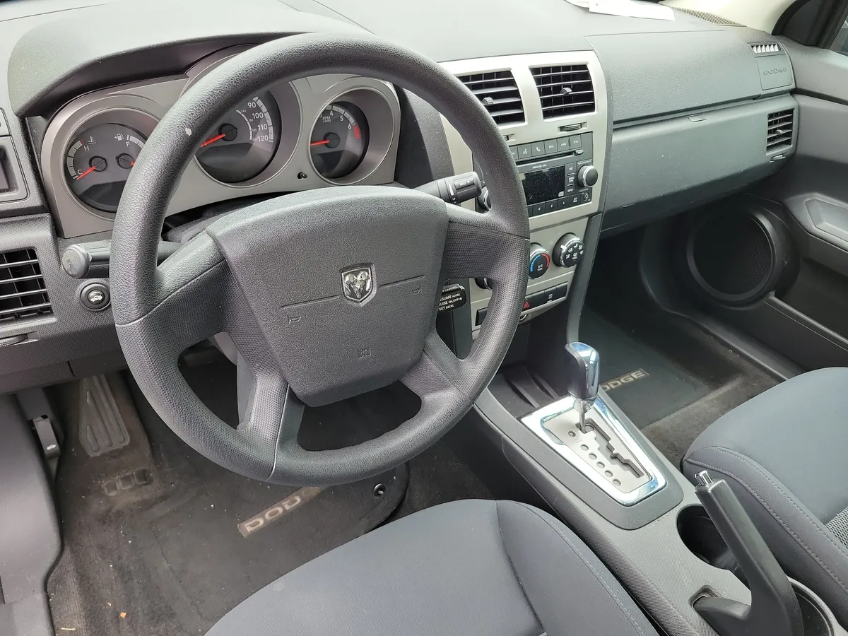 2010 Dodge Avenger SXT thumbnail 7