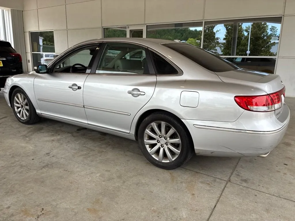 2010 Hyundai Azera Limited thumbnail 2