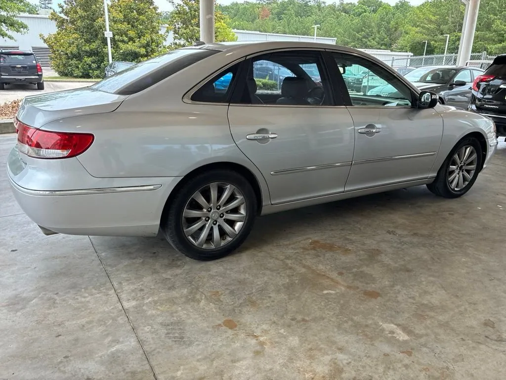 2010 Hyundai Azera Limited thumbnail 3