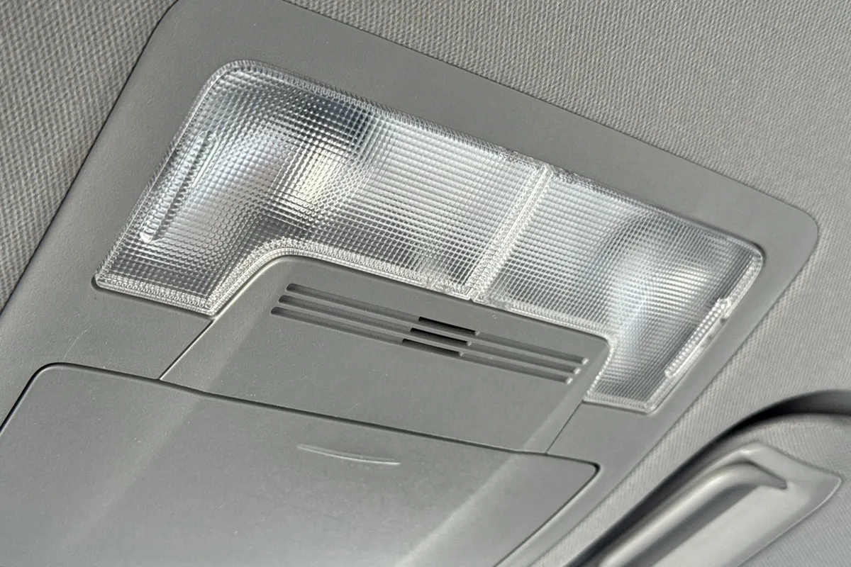 2012 Toyota Camry LE thumbnail 21
