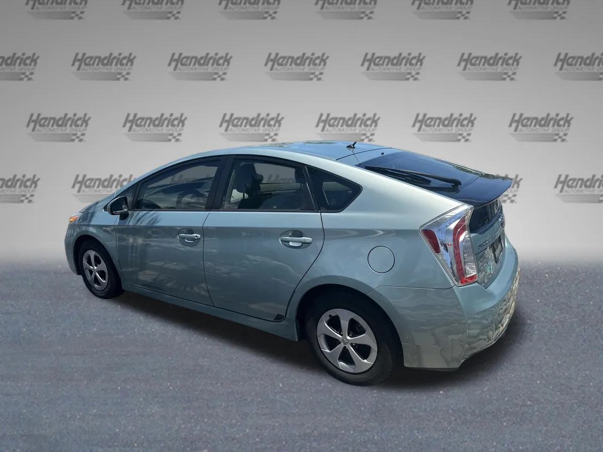 2012 Toyota Prius Two thumbnail 10