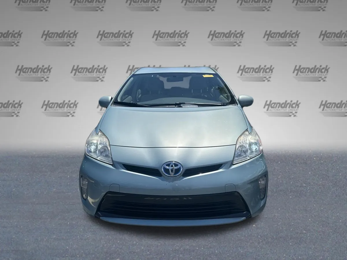 2012 Toyota Prius Two thumbnail 2