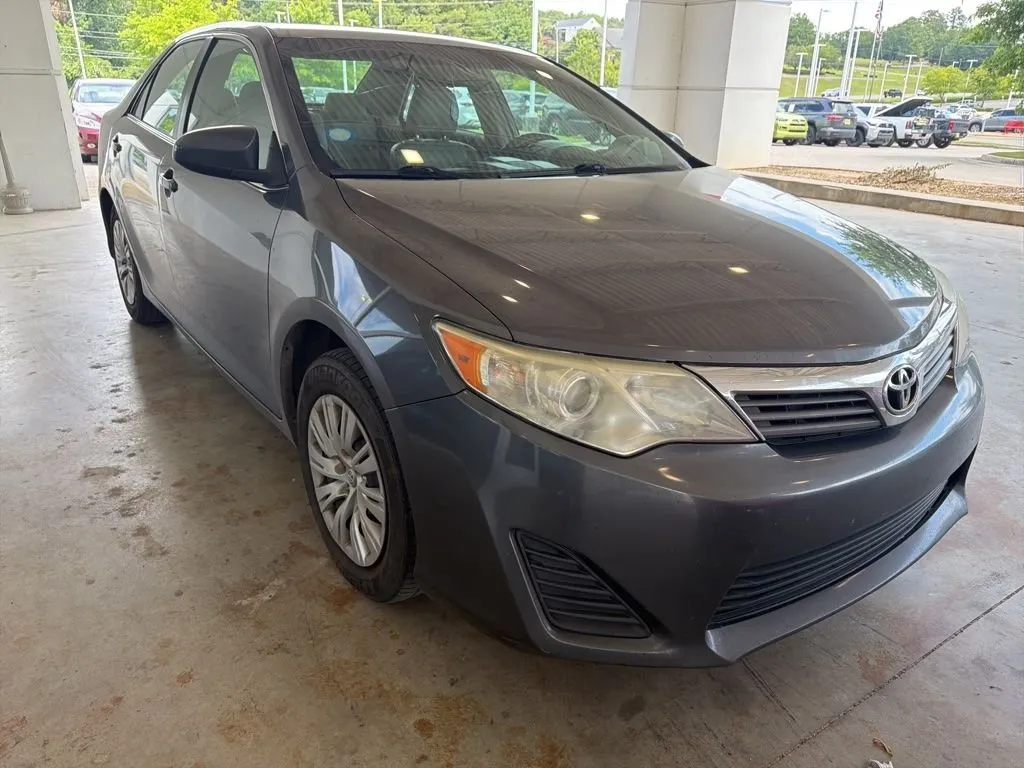 2014 Toyota Camry L thumbnail 4