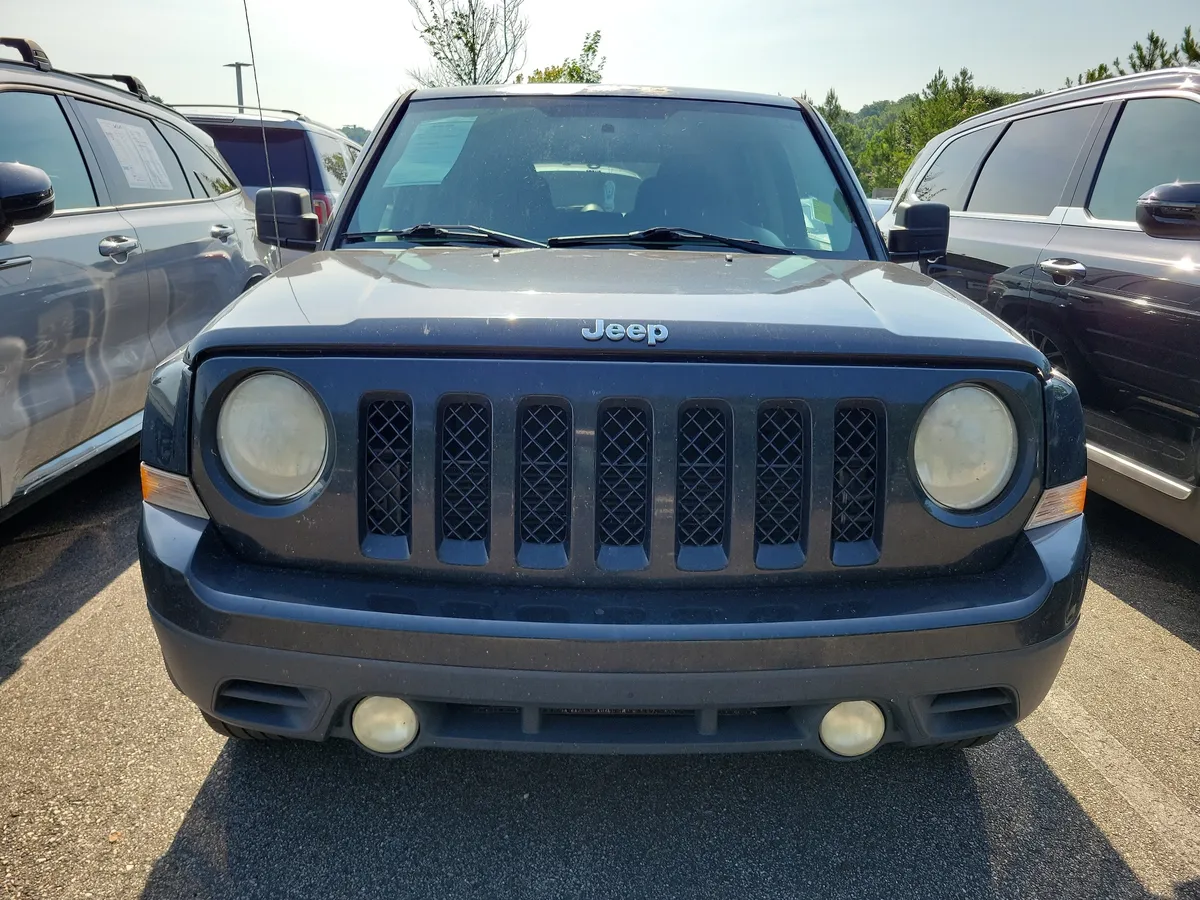 2015 Jeep Patriot Sport thumbnail 2