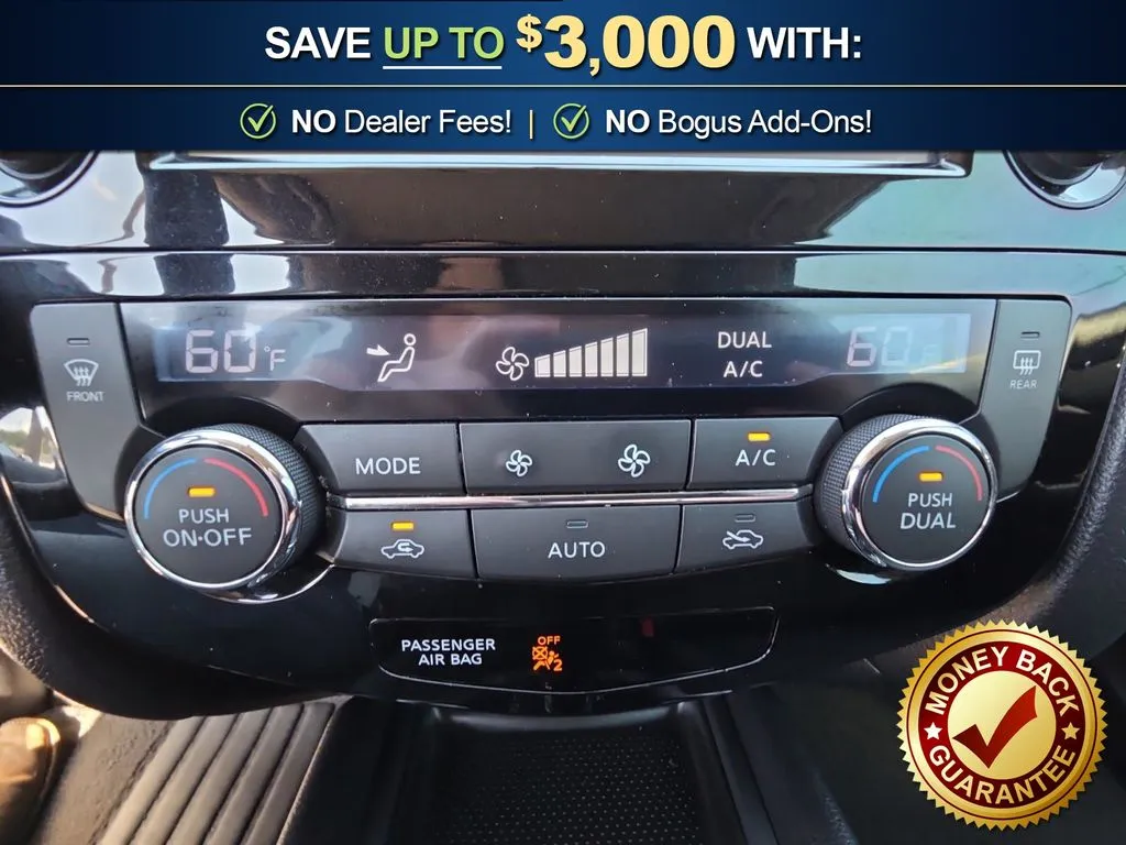 2016 Nissan Rogue SV thumbnail 29