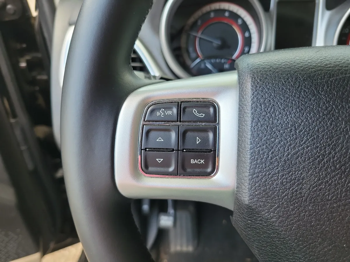 2017 Dodge Journey SE thumbnail 16