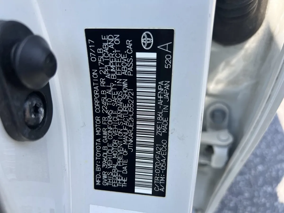 2017 Toyota Corolla iM thumbnail 35