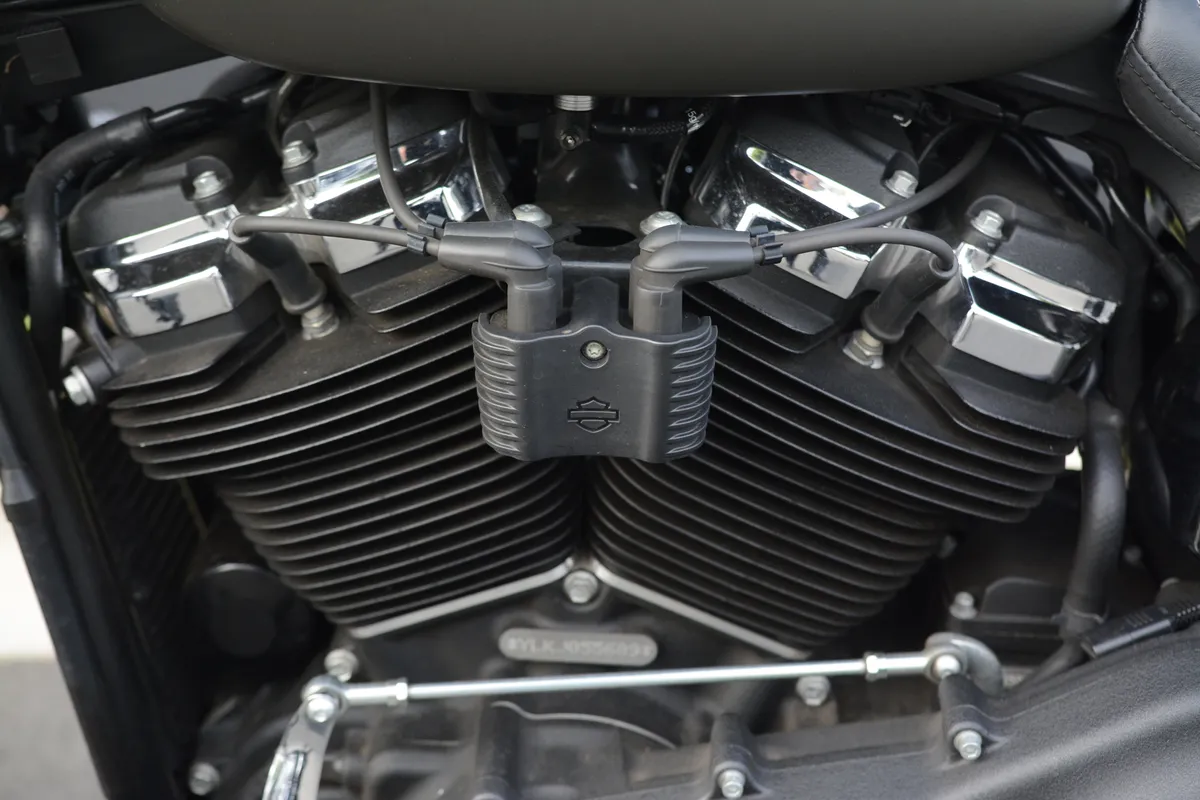 2018 Harley Davidson FXFBS thumbnail 23