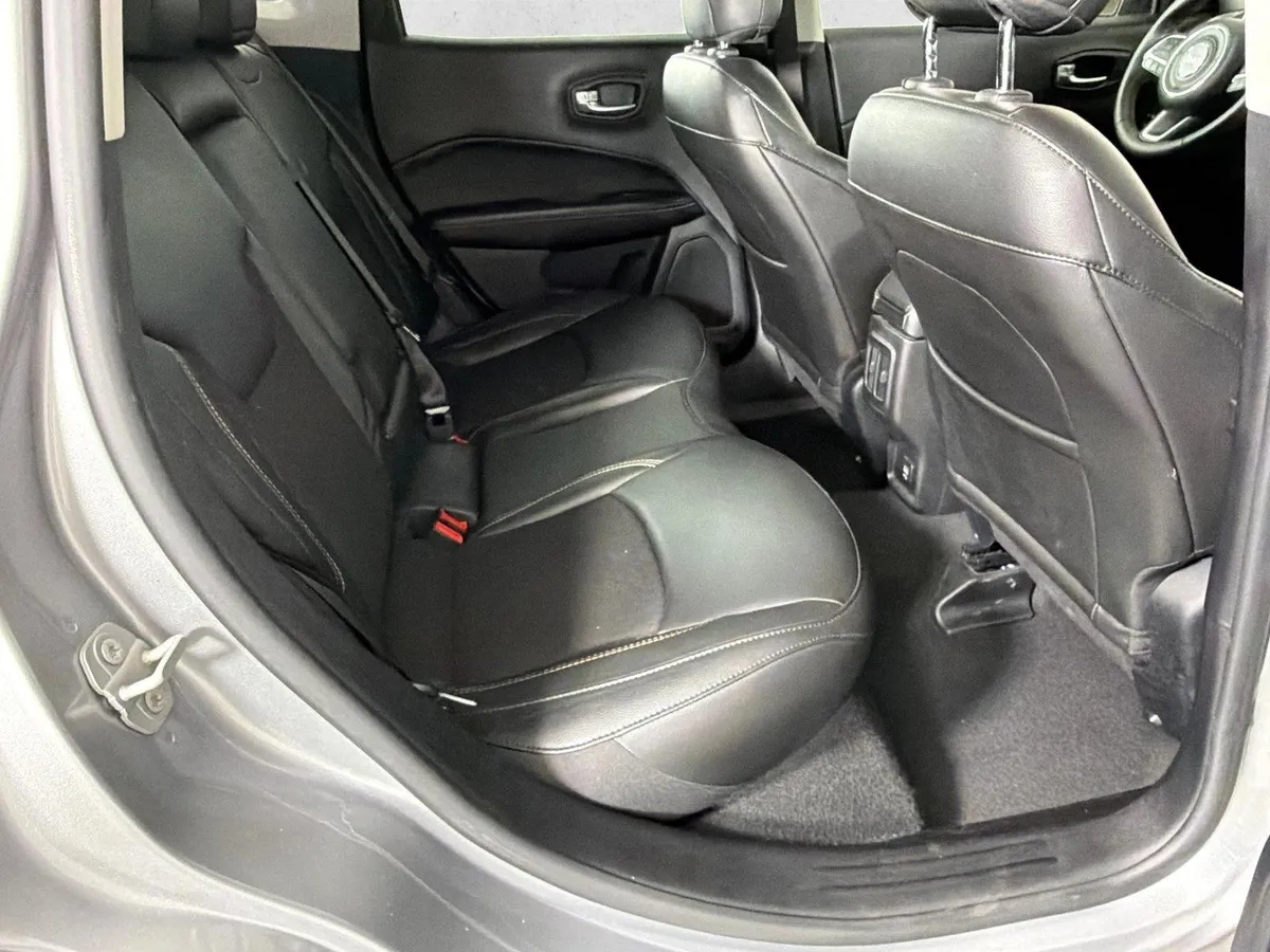 2021 Jeep Compass Latitude thumbnail 15