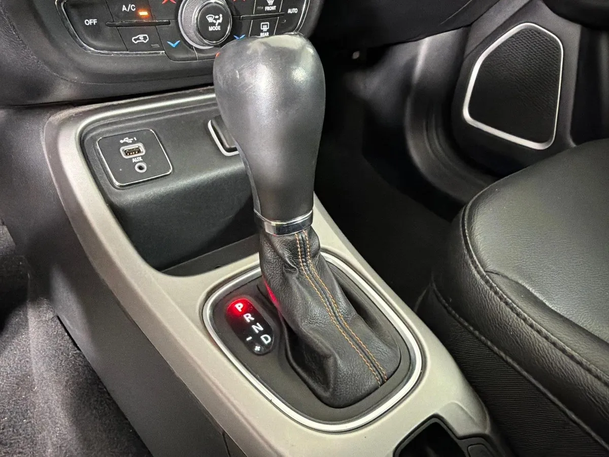 2021 Jeep Compass Latitude thumbnail 30