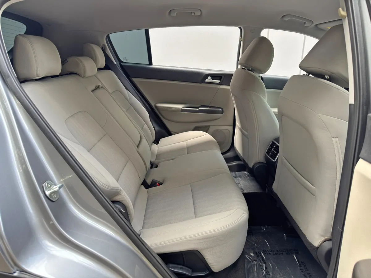 2021 Kia Sportage LX thumbnail 30