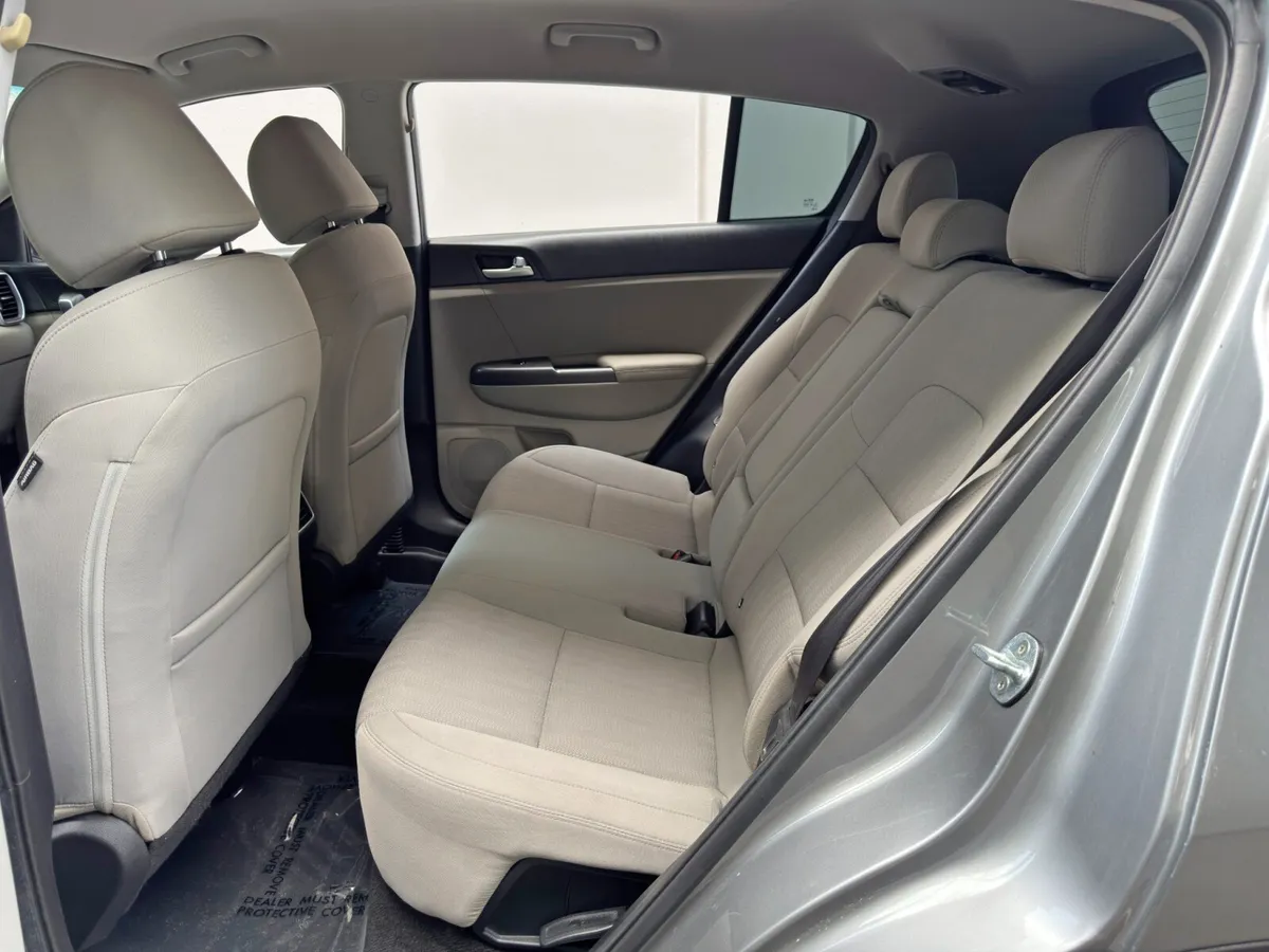 2021 Kia Sportage LX thumbnail 31