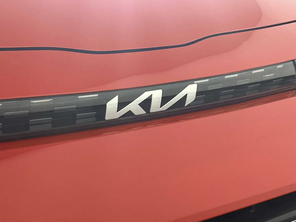 2023 Kia Soul LX thumbnail 14