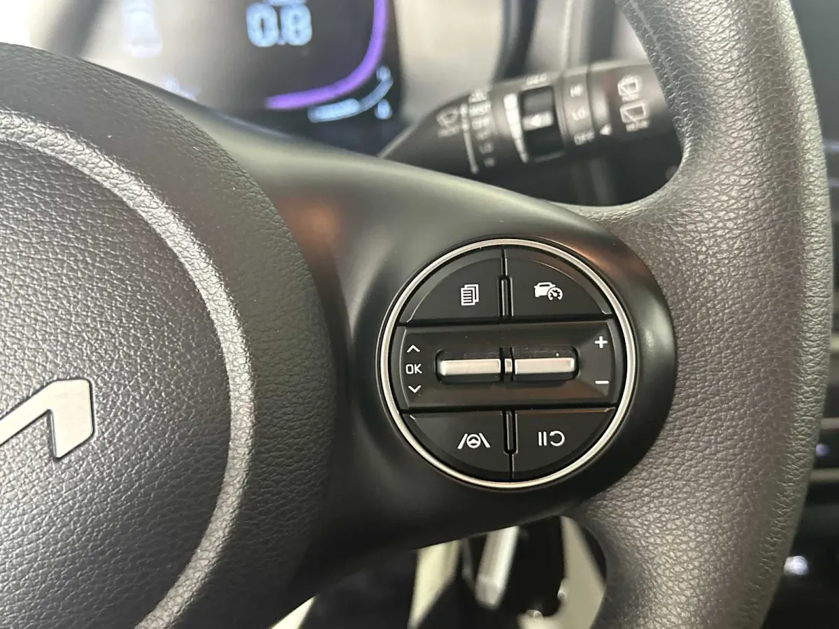 2023 Kia Soul LX thumbnail 28