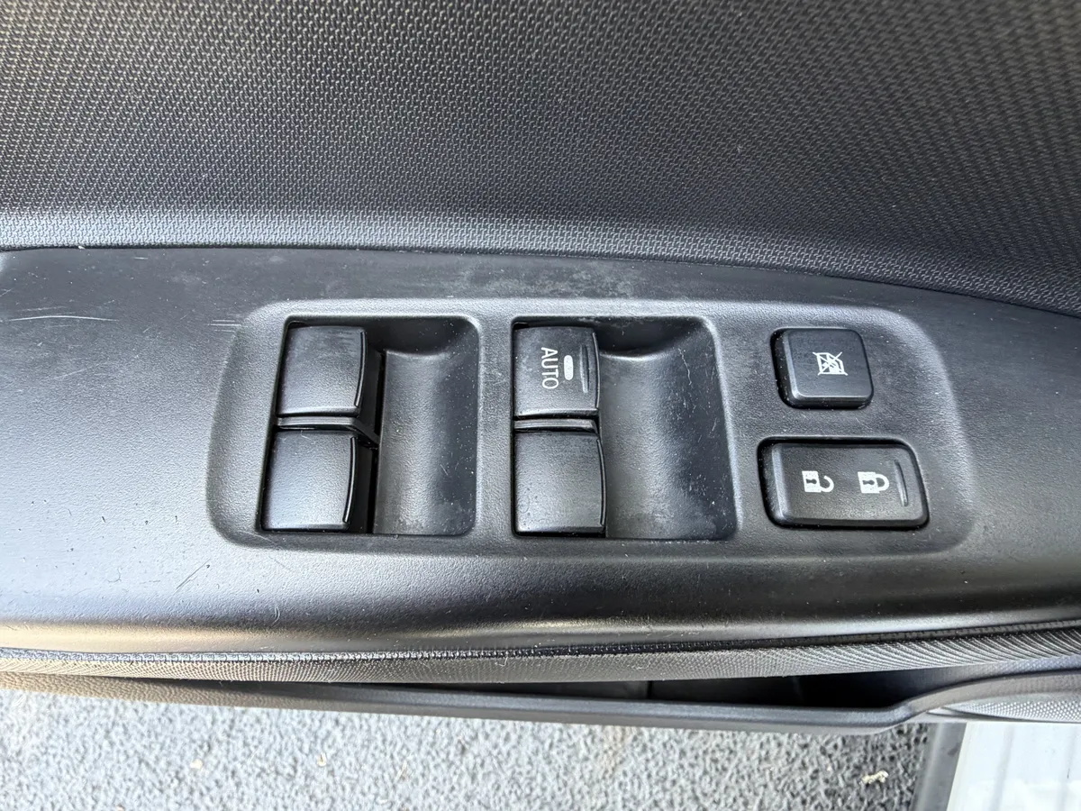 2023 Mitsubishi Mirage G4 ES thumbnail 41