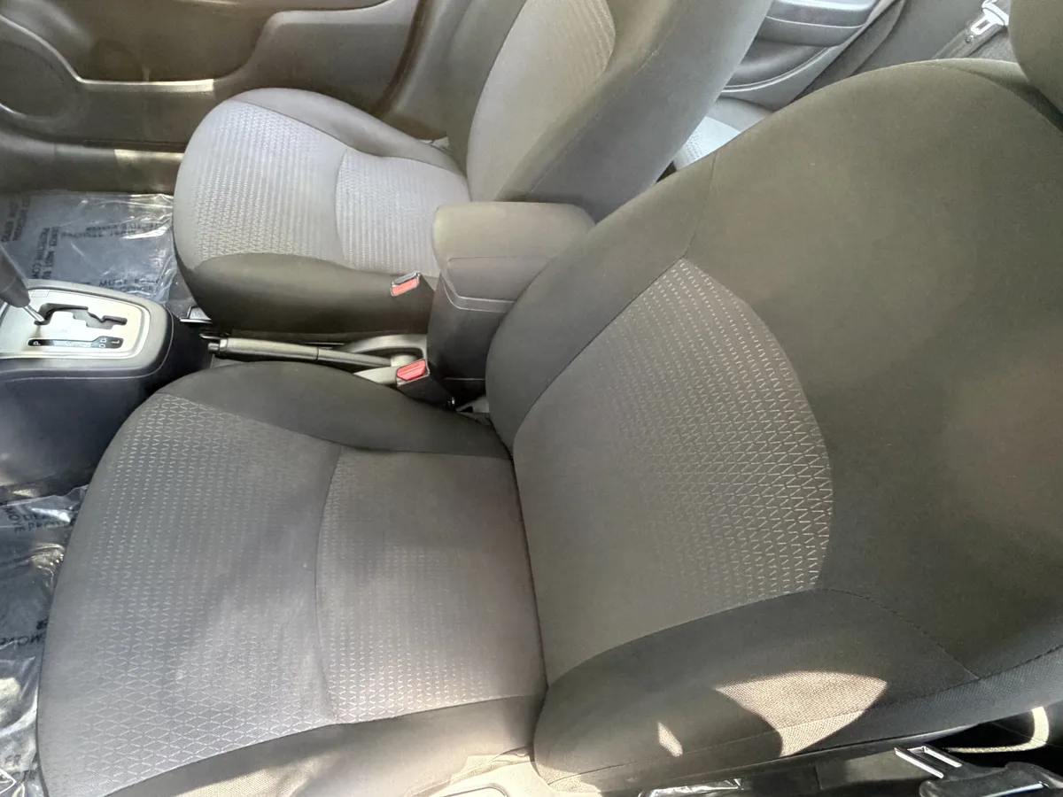 2023 Mitsubishi Mirage G4 ES thumbnail 43