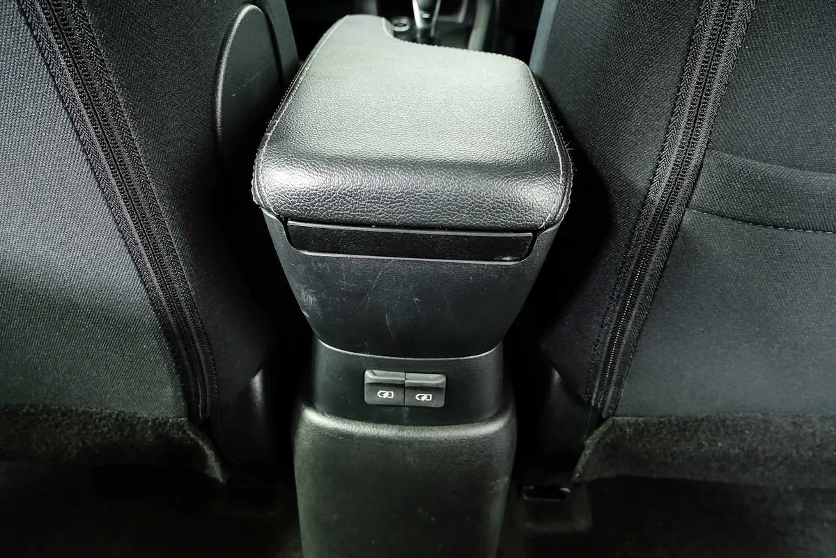 2024 NISSAN KICKS S thumbnail 18