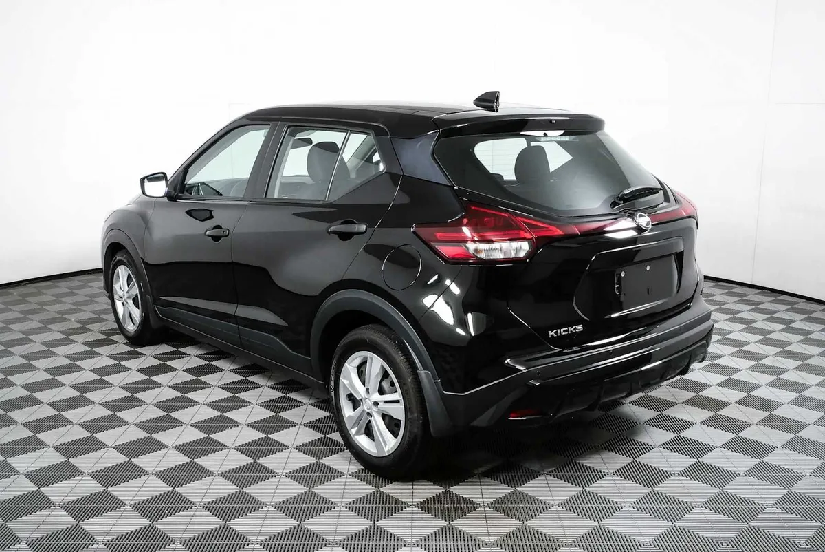 2024 NISSAN KICKS S thumbnail 27